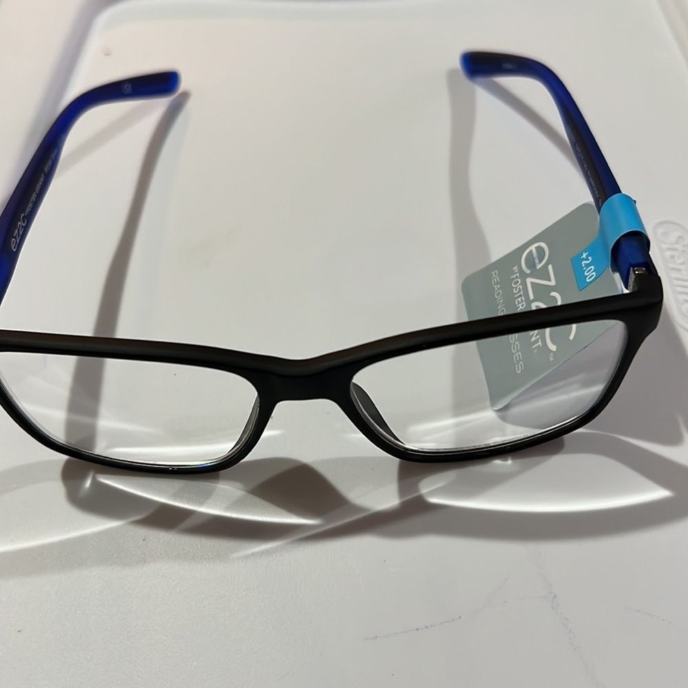 EZ2C Foster Grant Readers Black Matte. 2.00 NWT - Picture 3 of 6
